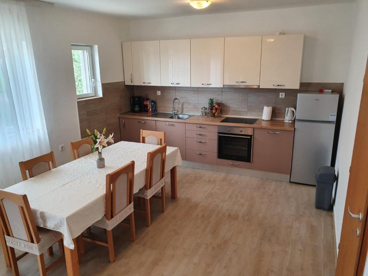 Holiday Home Kastela Village מראה חיצוני תמונה
