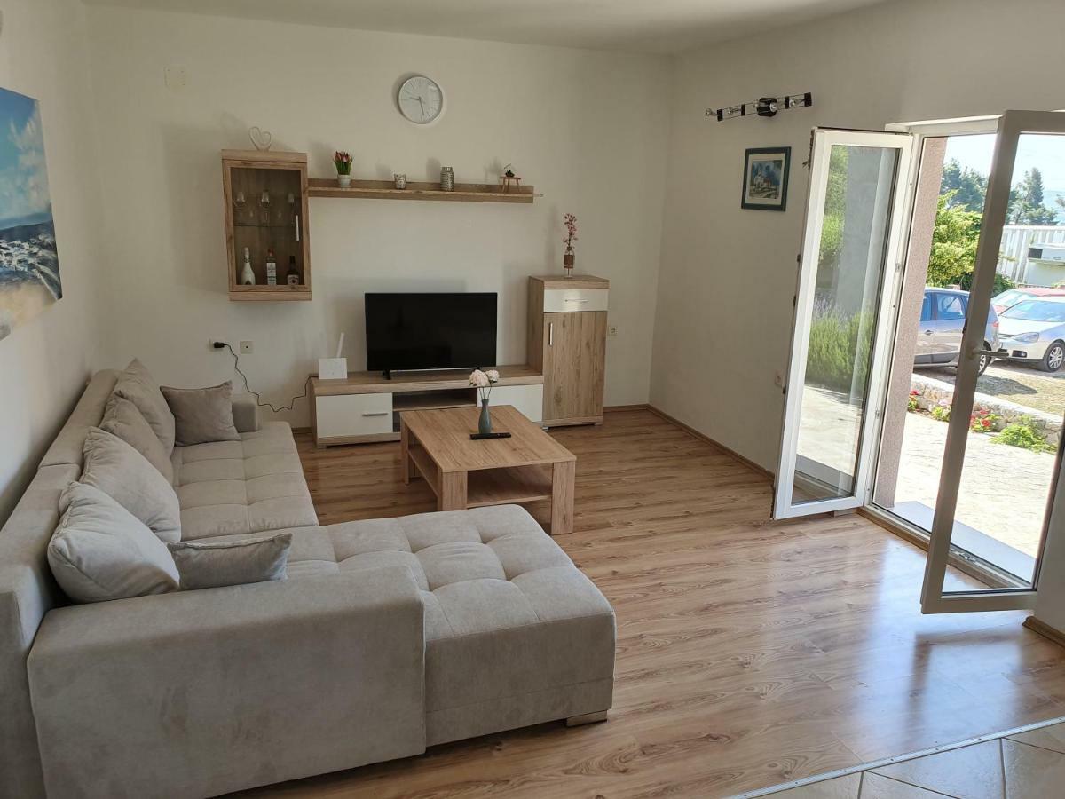 Holiday Home Kastela Village מראה חיצוני תמונה