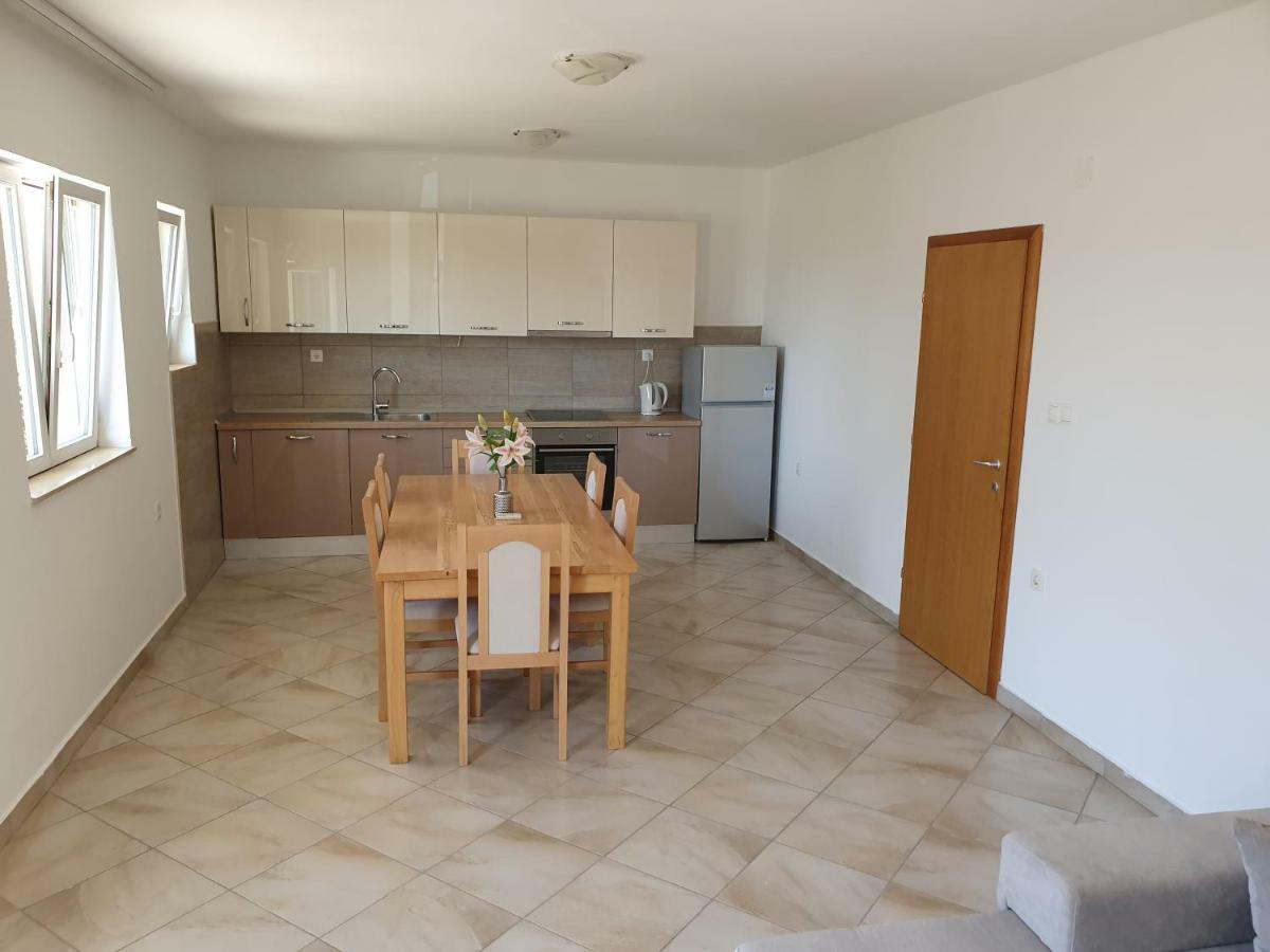 Holiday Home Kastela Village מראה חיצוני תמונה
