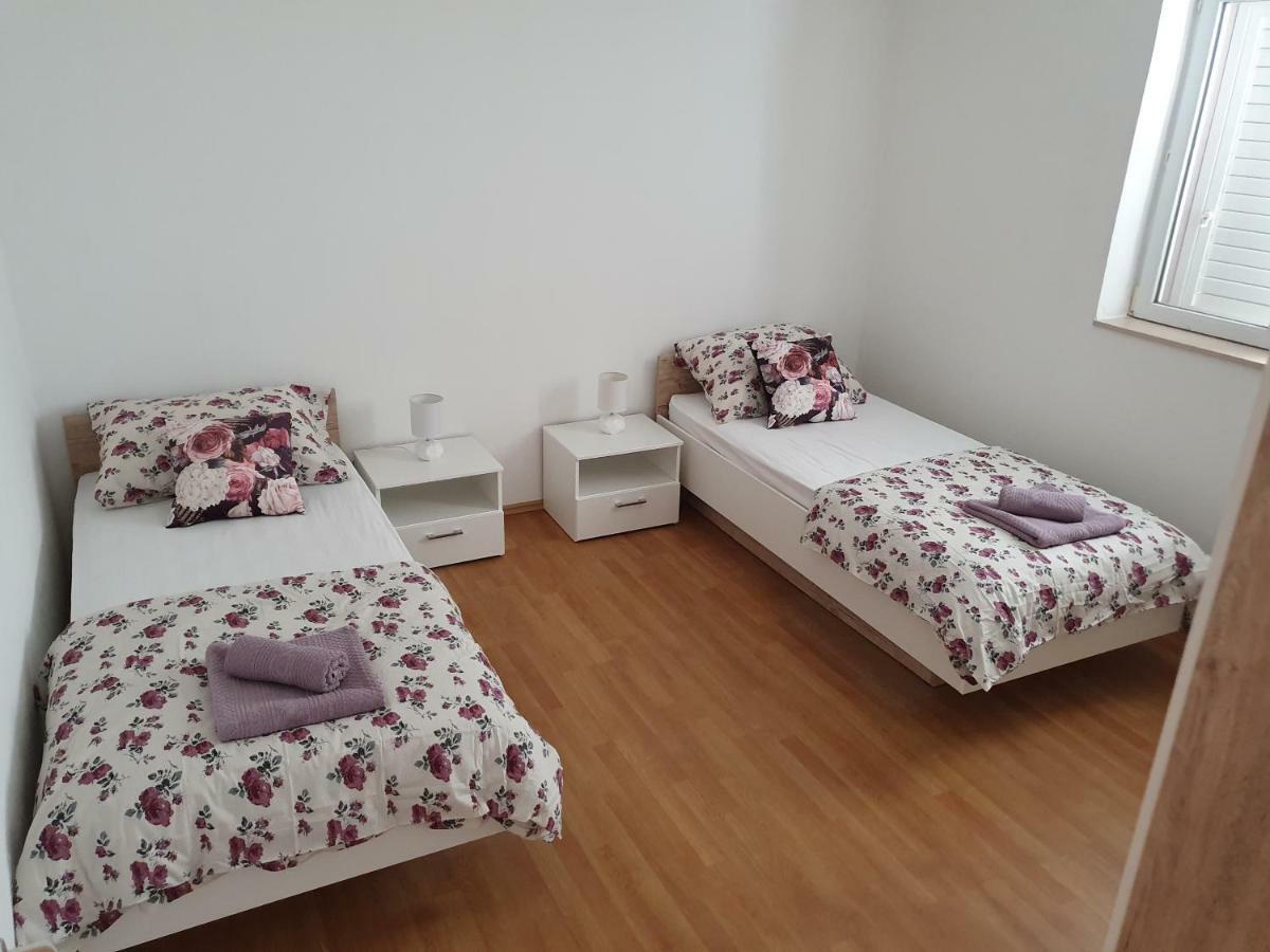 Holiday Home Kastela Village מראה חיצוני תמונה