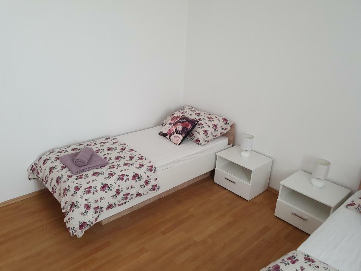 Holiday Home Kastela Village מראה חיצוני תמונה